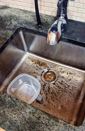 https://plumberbassendean.com.au/uploads/2025/06/blocked-drains-459957.jpg