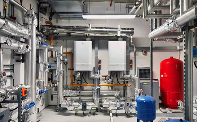 https://plumberbassendean.com.au/uploads/2025/06/commercial-plumbing-920069.jpg